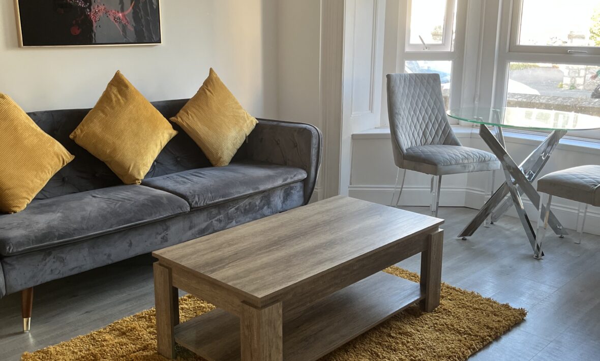 1 Bed Flat with Sofa Bed