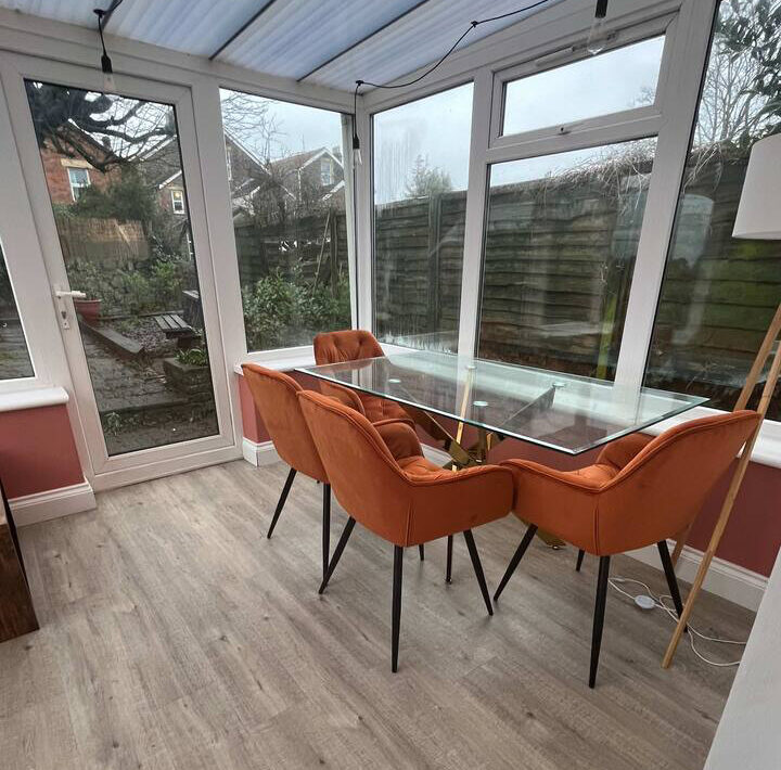 Two Bedroom Ground Floor Flat with Private Garden